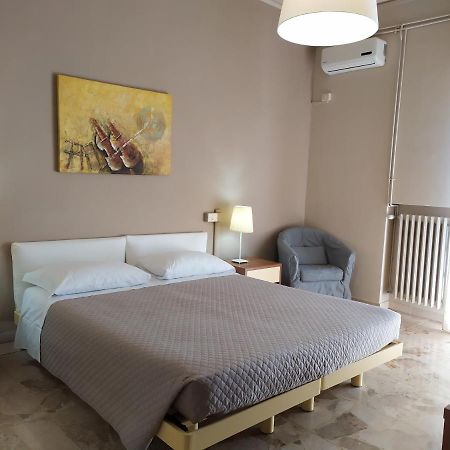 B&B Cameracaffe Centro Arezzo Exterior foto