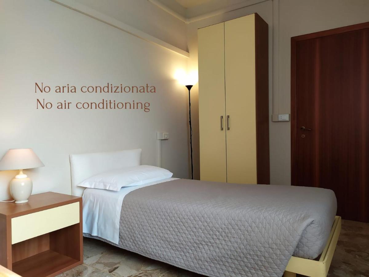 B&B Cameracaffe Centro Arezzo Exterior foto