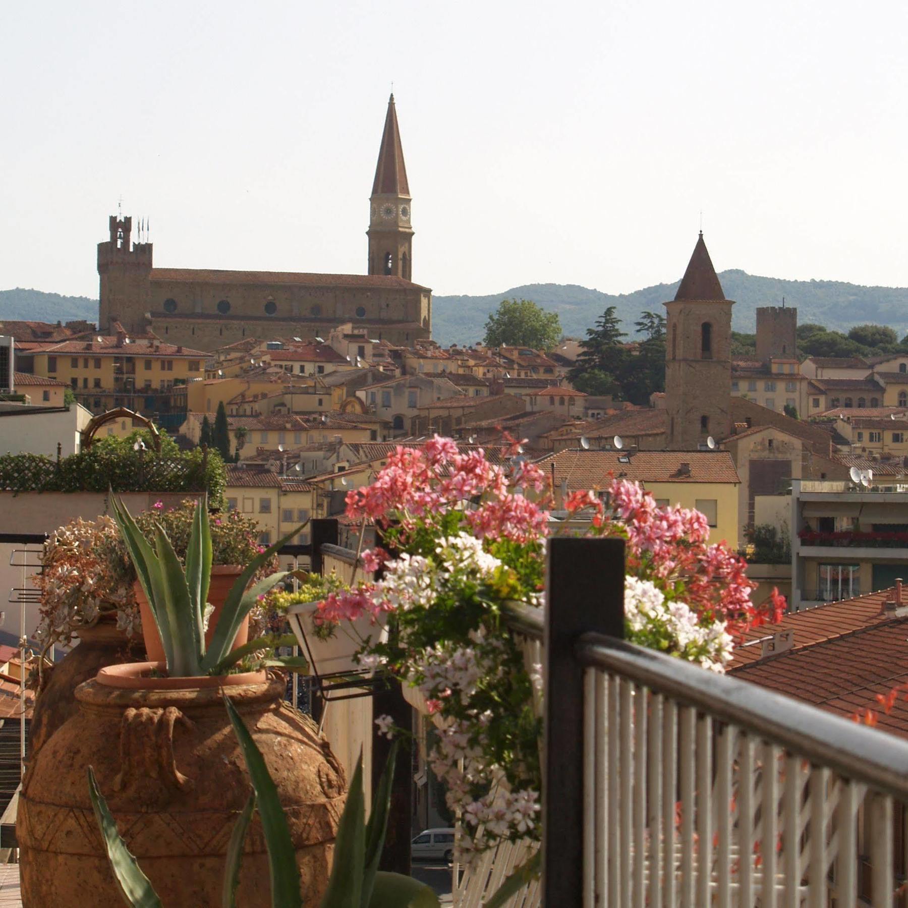 B&B Cameracaffe Centro Arezzo Exterior foto