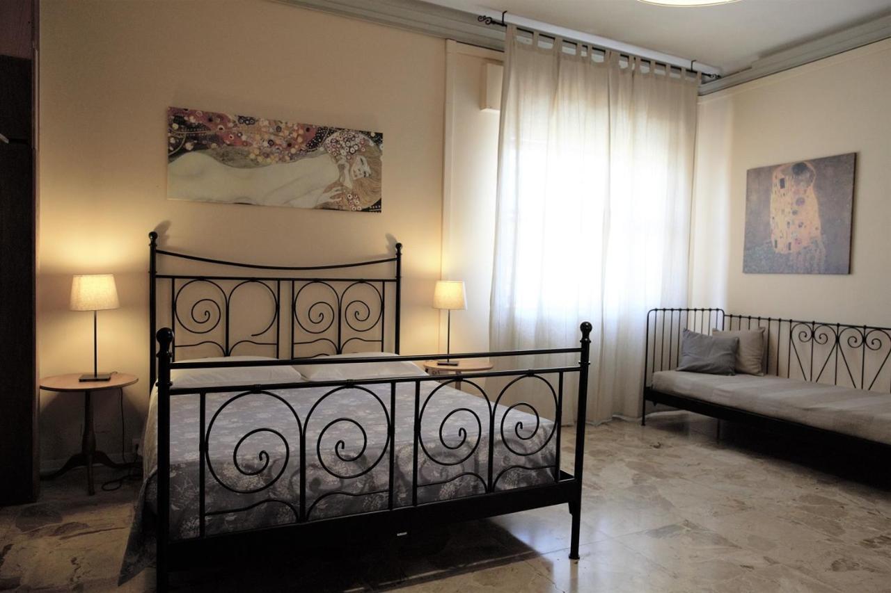B&B Cameracaffe Centro Arezzo Exterior foto