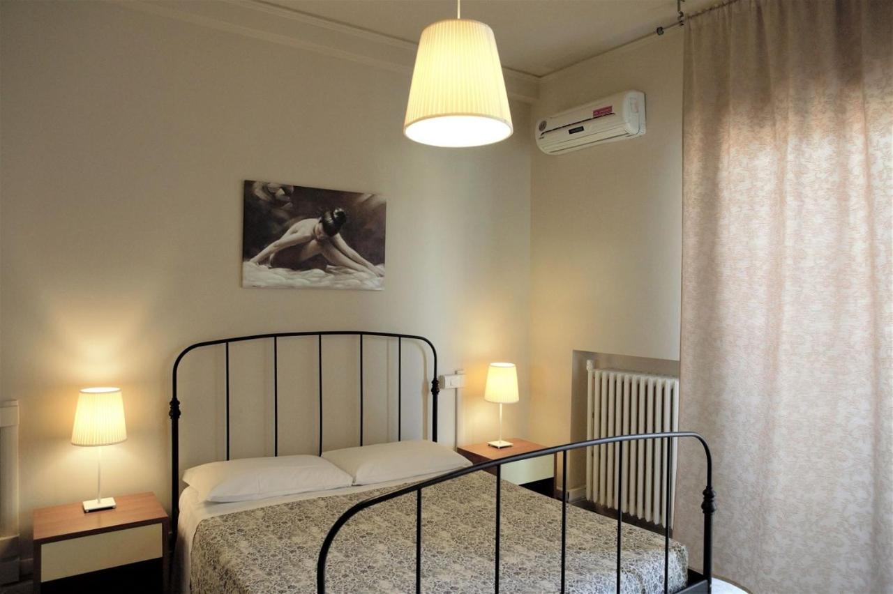 B&B Cameracaffe Centro Arezzo Exterior foto